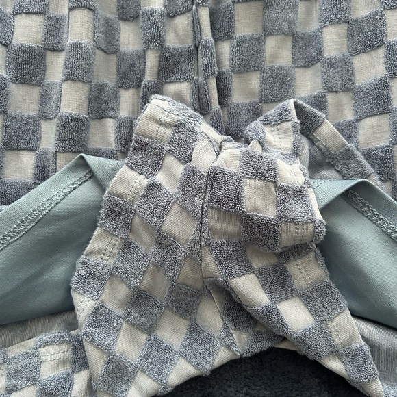 Le Lis Size Medium Checkered Shorts - Picture 5 of 10